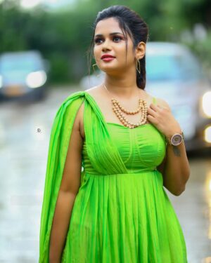 Ariyana Glory Instagram - 💚 

Costume @firoz_design_studio 
📸 @naveen_photography_official
