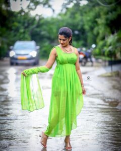 Ariyana Glory Instagram - 💚 Costume @firoz_design_studio 📸 @naveen_photography_official
