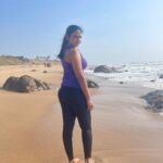 Ariyana Glory Instagram - Dear Ocean 🌊, Thank you for making me feel tiny ,humble,inspired & salty.. all at once 😘😘😘 #ariyanaglory #ariyana