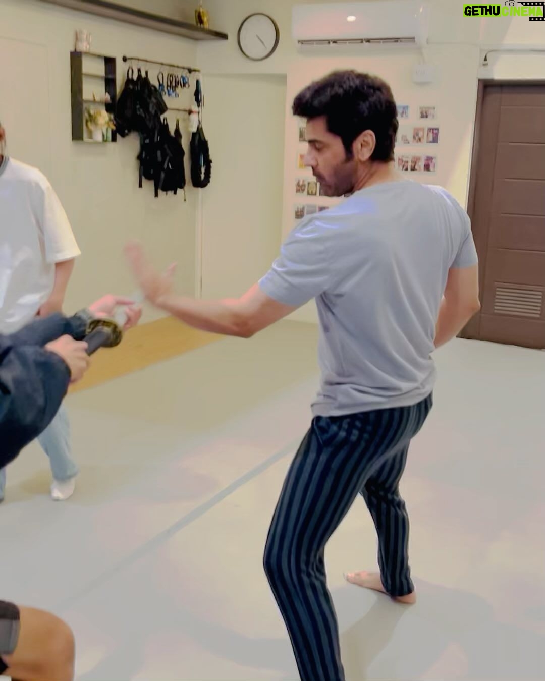 Arjan Bajwa Instagram - Train Train and Train… and make it perfect… action choreography with the Taiwanese team…. . . . . . #bollywood #action #actionfigures #actorslife #taiwan #showtime #celebrity #cinema #cinematography #motivation #fitness #monday