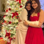 Arthi Venkatesh Instagram – 🥂 to the best time of the year 🎄