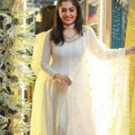 Arya Instagram - The pre Christmas photo dump… Pc my chakkara @pranavraaaj Costume @alankaraboutique Styling @sabarinathk_ Hair and MUA @vikramanvijitha Jewelry @seeruscollections #favtimeoftheyear #allwhite #christmas #2023