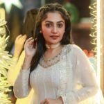 Arya Instagram - The pre Christmas photo dump… Pc my chakkara @pranavraaaj Costume @alankaraboutique Styling @sabarinathk_ Hair and MUA @vikramanvijitha Jewelry @seeruscollections #favtimeoftheyear #allwhite #christmas #2023