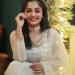 Arya Instagram - The pre Christmas photo dump… Pc my chakkara @pranavraaaj Costume @alankaraboutique Styling @sabarinathk_ Hair and MUA @vikramanvijitha Jewelry @seeruscollections #favtimeoftheyear #allwhite #christmas #2023