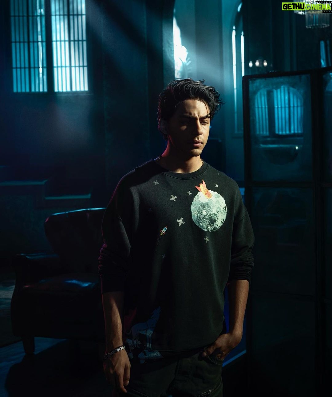 Aryan Khan - 769.9K Likes - Collection drops on the 30th of April. Go to dyavolx.com. Link in bio.
@mohitrai
@tarunvishwaofficial