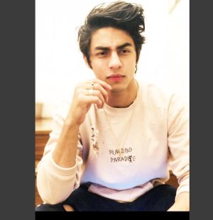 Aryan Khan Instagram - Hair vs Gravity