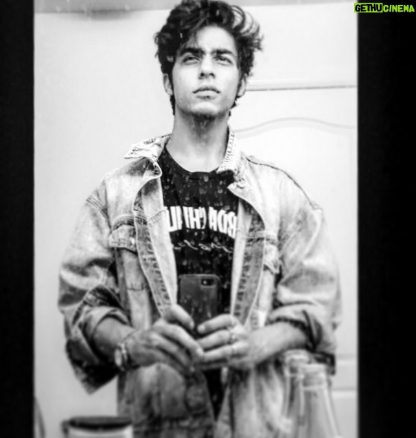 Aryan Khan Instagram - Hashtag candid.