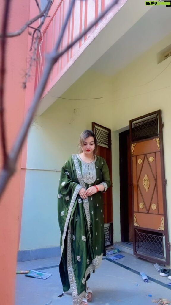Aseema Panda Instagram - Thank you @aseema_panda di and Aunty for this beautiful dress 😘😘😘 #rjaradhana