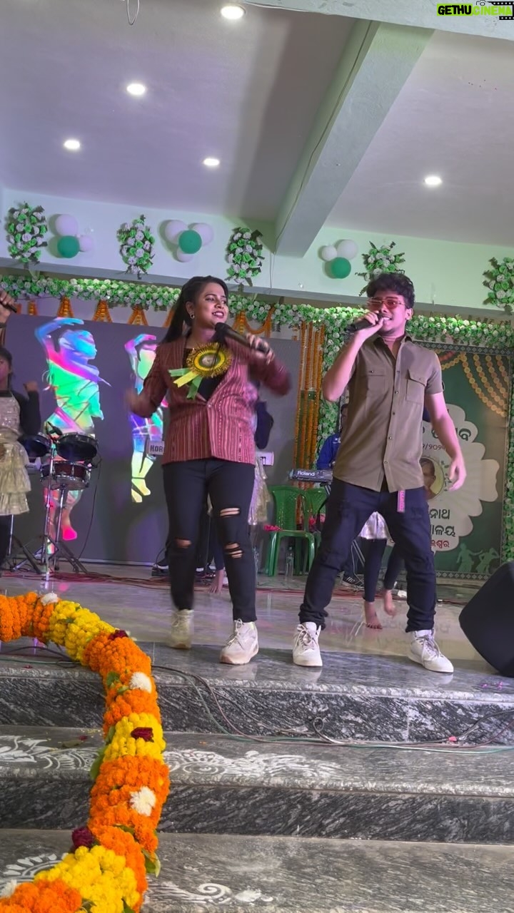 Aseema Panda Instagram - Upendranath Mahavidyalaya✨ You guys went crazy yesterday 🤩🔥❤️ Team Aseema Panda Live Sora , Baleswar Soro, Balasore, Odisha