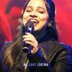 Aseema Panda Instagram - Ee Phula🌺 Kaha Thare🤗 . (Maitapur Mahotsav😍) . @aseema_panda mam💖🥰 . #we_love_aseema #aseemapanda #odiasong #stageshows #reels #instagram #odiasinger