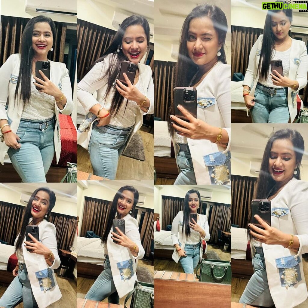 Aseema Panda Instagram - Don’t know why these days I m so more into mirror selfies. bt sure that U all like it.😁Ryt ! 😉😝🤳