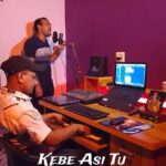Aseema Panda Instagram – Wait for the crossover ❤️

Singer @biswaranjankarpupun 
Music @rudrakar_djreex 
Studio @xstudio_27

#kebeaasitu #mashup 
#odia #odiahindimix