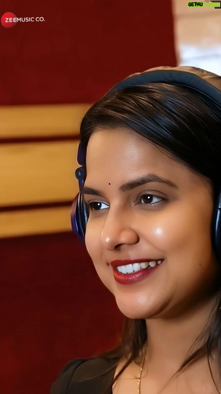 Aseema Panda Instagram - " ଲୋଟଣୀ ପାରା " Tune in to this beautiful song as studio version is out.This latest song is So beautifully Penned by @ranjannayak709 Composed by @iam_rkd Sung by @kuldeep_pattanaik Bhai n our sweet Di @aseema_panda . Check out if you haven't already.Tune in to>>Yt/@zeemusicodia
