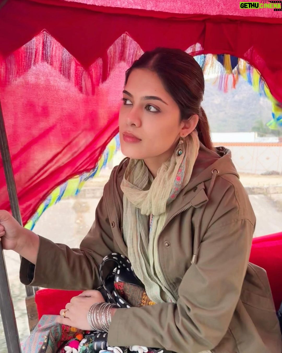 Asha Bhat Instagram - Mood on shuffle 🤷🏻♀️🙈 Pushkar