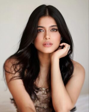Asha Bhat Instagram - Serenity found within …

@shivani.shettyehmua @arjuncphotography @theitembomb ❤️❤️
#throwback
