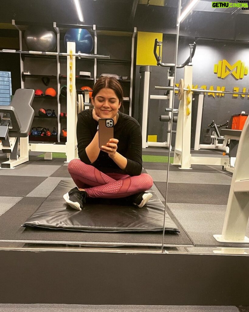 Asha Bhat Instagram - Just a Mundane Monday Gym face 👻😁 #mondaymotivation #wehithegym