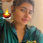 Ashima Narwal Instagram - Festive vibes!! 🪔 Ashima 🌬️🍂📝 Miss Sydney Australia Elegance & Miss India Global #misssydneyelegance #misssydney #ashimanarwal😎 #ｔｇｉｆ #ashimaxfam #ashimanarwal #ashima #ashimanarwalhot #travelette #diwali2023 #dhanteras #dubaitourism #influencersparis #apdhillon #sandalwood_official 🇦🇪 #luxurylivings #ig_ashima #dubaiinfluencer #dubaiinfluencers #dubaidesigner #oldhindisongs #ig_banglore #indianfestivals #kollywoodactresses #kollywoodqueen #tollywoodactresses #ᴛᴏʟʟʏᴡᴏᴏᴅ #tollywoodactor #goldenheroine Hyderabad