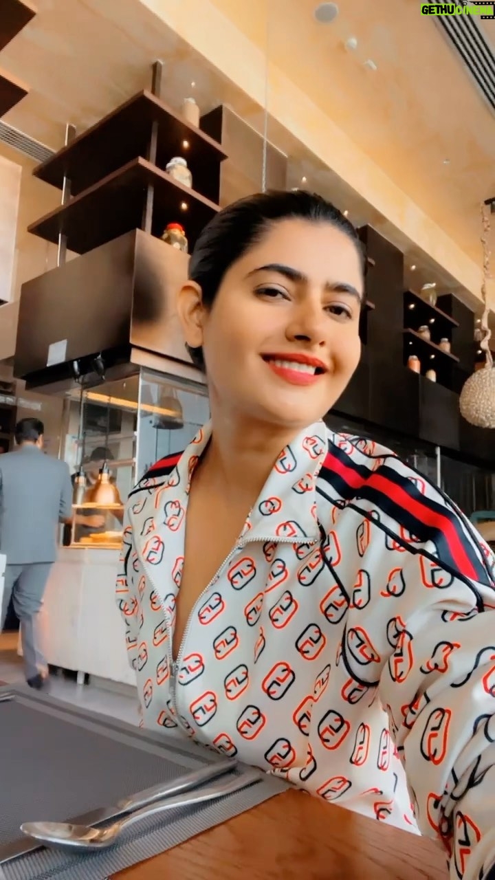 Ashima Narwal Instagram - Holiday Season Love 💕 Ashima #ashima #ashimanarwal #december #ashimanarwalsaree#tollywoodactress #kollywoodactress #ᴛᴏʟʟʏᴡᴏᴏᴅ #kolllywoodmovies #misssydney #misselegance #winterstyle ##rohtakcity #goldenhair #winterdiaries #ig_india #ig_chennai #ig_banglore #ig_mumbai #wintersofindia