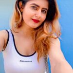 Ashima Narwal Instagram - ❤️💛
