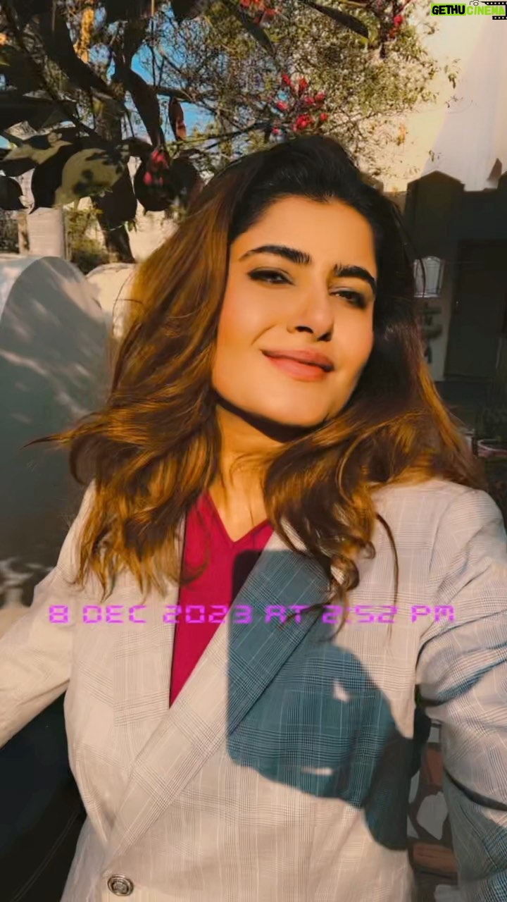 Ashima Narwal Instagram - Winters spent splendidly! #winters2023 Love Ashima ❤️ #ashima #ashimanarwal #ashimanarwalsaree#tollywoodactress #kollywoodactress #ᴛᴏʟʟʏᴡᴏᴏᴅ #kolllywoodmovies #misssydney #misselegance #winterstyle ##rohtakcity #goldenhair #winterdiaries #ig_india #ig_channai #ig_banglore #ig_mumbai #wintersofindia India