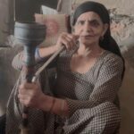 Ashima Narwal Instagram - Winters in the village!! One of the happiest moment! Love Ashima #villagelife #artistsofharyana #bhadana #loveashima #ashima #ashimanarwal #ig_bhadana#ig_indiashots #indianliving #simplehomestyle #hookahtime #hookahs #indianhookah #ᴛᴏʟʟʏᴡᴏᴏᴅ #buffalo #guccı