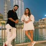 Ashita Dhawan Instagram - Dubai mein kya yeh kar gayi main?😮😱😂😉 Ek thumke se Emaar hill jaaye, Aur Bemaar khil jaaye🤣 P.S-sorry aur koi line jaa nahi rahi thi😂✌️😉 . . #creative #content #collab #collaboration #weekendcreator #ashitadhawan #dabbangdhawan #graphics #gimmic #indiantelevision #creator #fun #magic #trick #reel #trending #makethisviral #fingerscrossed