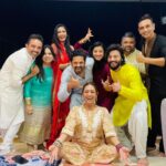 Ashita Dhawan Instagram - We meet once a year❤️ It’s been a ritual since a few years now❤️ The craziest & coolest clan in B-town😍 Thanku @jaisheeldhami @suhasi2804 for hosting & dosting us🫶 Sunset to sunrise done right✅ NOW THATS THE END OF THIS TREND😅 #wow #goodbye . . #friends #teenpati #diwali #postdiwali #superfun #crazy #jokes #laughter #amazing #ashitadhawan #dabbangdhawan #dhawanswhoarehappy #saileshgulabani #suhaasidhami #jaysheeldhami #friendsforever #friendsforlife
