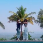 Ashita Dhawan Instagram - A good block and killer moves💃🏻 Easy peasy lemon squeezy 🫶 . . #dancereel #welovedancing #danceislife #actors #friends #indiantelevision #artist #dancer #entertainment #aditishetty #ashitadhawan #dabbangdhawan #dhawanandonly #dhawanswhoarehappy #foresthills #tala
