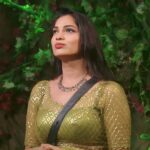 Ashwini Sree Instagram - She's the expression queen, charming all with her adorable dimple. Outfit:- @sravanimandali.official Styled by:- @harinireddym Jewellery:- @fashioncurvee #BiggBoss #BiggBossTelugu #BiggBoss7Telugu #BiggBossSeason7 #BiggBoss7TeluguUpdates #DisneyplusHotstar #Hotstar #Starmaa #Trending #TrendingReels #Explore #Viral #ViralReels #Instagram #biggboss #biggboss7telugu #starmaa #maa #ashwiniisree #ashwini #Arabianhorse #sree