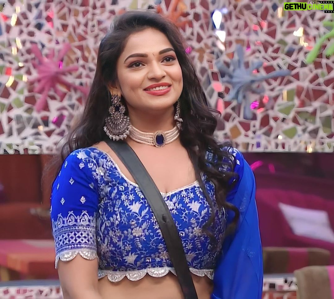 Ashwini Sree Instagram - Her expressions were cute, adorned with a dimpled, radiant face 🔥🫶🏻 Outfit:- @the_house_of_hues Styled by:- @harinireddym Jewellery:- @fashioncurvee #BiggBoss #BiggBossTelugu #BiggBoss7Telugu #BiggBossSeason7 #BiggBoss7TeluguUpdates #DisneyplusHotstar #Hotstar #Starmaa #Trending #TrendingReels #Explore #Viral #ViralReels #Instagram #biggboss #biggboss7telugu #starmaa #maa #ashwiniisree #ashwini #Arabianhorse #sree