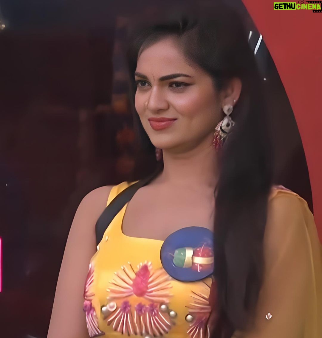 Ashwini Sree Instagram - Her dimpled smile dazzles, a queen in simplicity ๐ธ Costume by : @vastrabhinaya #BiggBoss #BiggBossTelugu #BiggBoss7Telugu #BiggBossSeason7 #BiggBoss7TeluguUpdates #DisneyplusHotstar #Hotstar #Starmaa #Trending #TrendingReels #Explore #Viral #ViralReels #Instagram #biggboss #biggboss7telugu #starmaa #maa #ashwiniisree #ashwini #Arabianhorse #sree