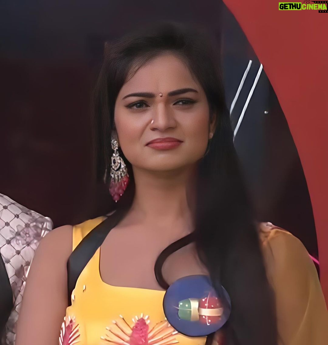 Ashwini Sree Instagram - Her dimpled smile dazzles, a queen in simplicity ๐ธ Costume by : @vastrabhinaya #BiggBoss #BiggBossTelugu #BiggBoss7Telugu #BiggBossSeason7 #BiggBoss7TeluguUpdates #DisneyplusHotstar #Hotstar #Starmaa #Trending #TrendingReels #Explore #Viral #ViralReels #Instagram #biggboss #biggboss7telugu #starmaa #maa #ashwiniisree #ashwini #Arabianhorse #sree