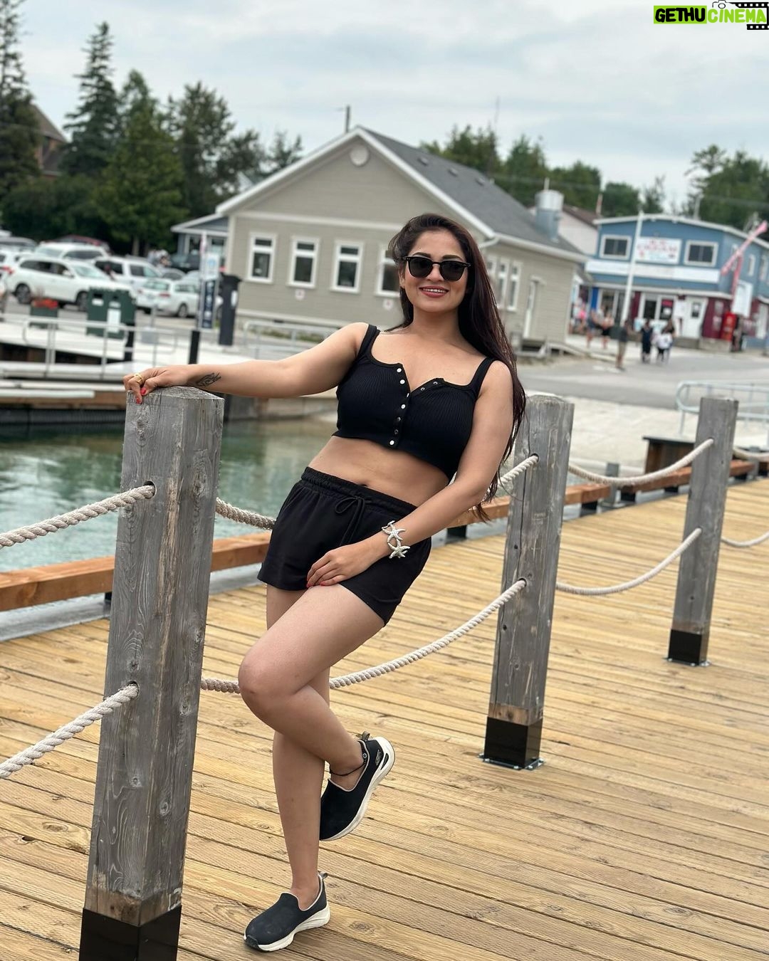 Ashwini Sree Instagram - Fresh air🔥fresh vibes🐎 #fresh #air #freshvibes #holiday #holidays #black #bigboss #bigboss7 #bigbosstelugu #bigboss7telugu #ashwini #ashwinisree #ashwinisree #pose #positivevibes #positivity #tollywood #tollywoodactress #actor #actorslife #dimple #ashu #noedit #happy #explorepage