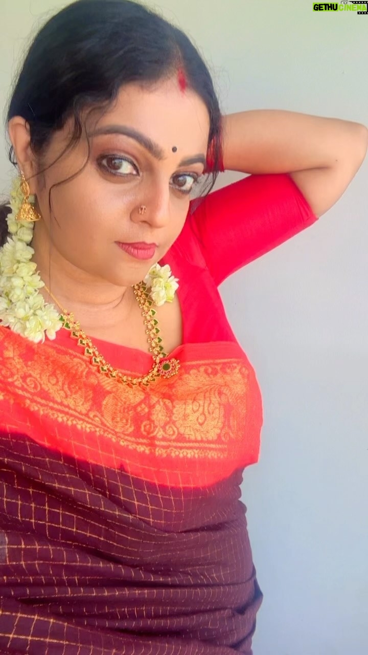 Aswathy Sreekanth Instagram - Diwali vibes 🥰