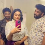 Aswathy Sreekanth Instagram - Just woww 😂 Styling @sabarinathk_ MUA @abilashchickumakeupartist Dress @byhand.in