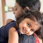 Aswathy Sreekanth Instagram - That ‘Amma pondaa’ mode ! And swipe to see what happens when Amma says ‘Ok, am not going anywhere’ 😁😁 #mommyguilt #wheremyheartmelts