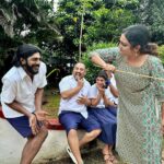 Aswathy Sreekanth Instagram - Coming soon 😁 #chakkappazham #flowerstv #shoottime