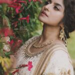 Athmiya Instagram - One Full moon day 🌕 ❤️ 📸 @sameeh_photography 👗 @nimo_designer_studio 💄 and hair @_sapnas_makeover Accessories @parakkat_jewels Styling @m_uhammed_sap Location @ekanthaala