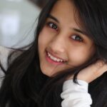 Aurra Bhatnagar Badoni Instagram - 🫶✨ Cold hands, warm heart. 🫶✨ 📸: @lovealchemi #winter #aurrabhatnagarbadoni #aurra #photooftheday #instagood #instagram #instaphoto #natural #naturalbeauty #naturalpic JAYPEE MANOR RESIDENCY,MUSSORIE