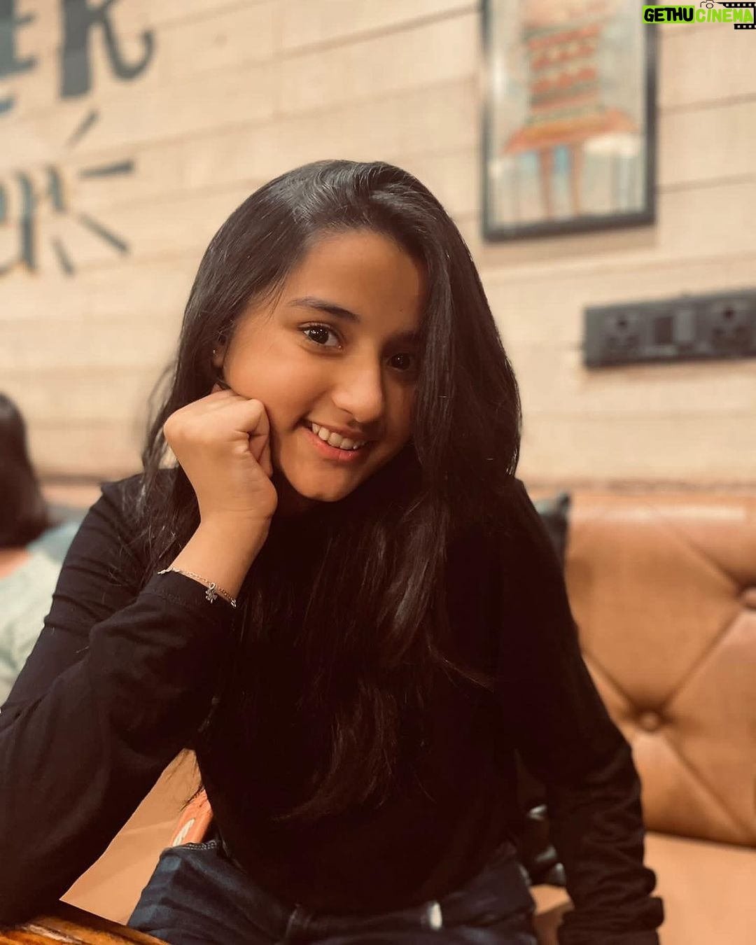 Aurra Bhatnagar Badoni Instagram - Feeling Fantastic 😍🤗🤗🤗#instagram #instagood #picoftheday #photography