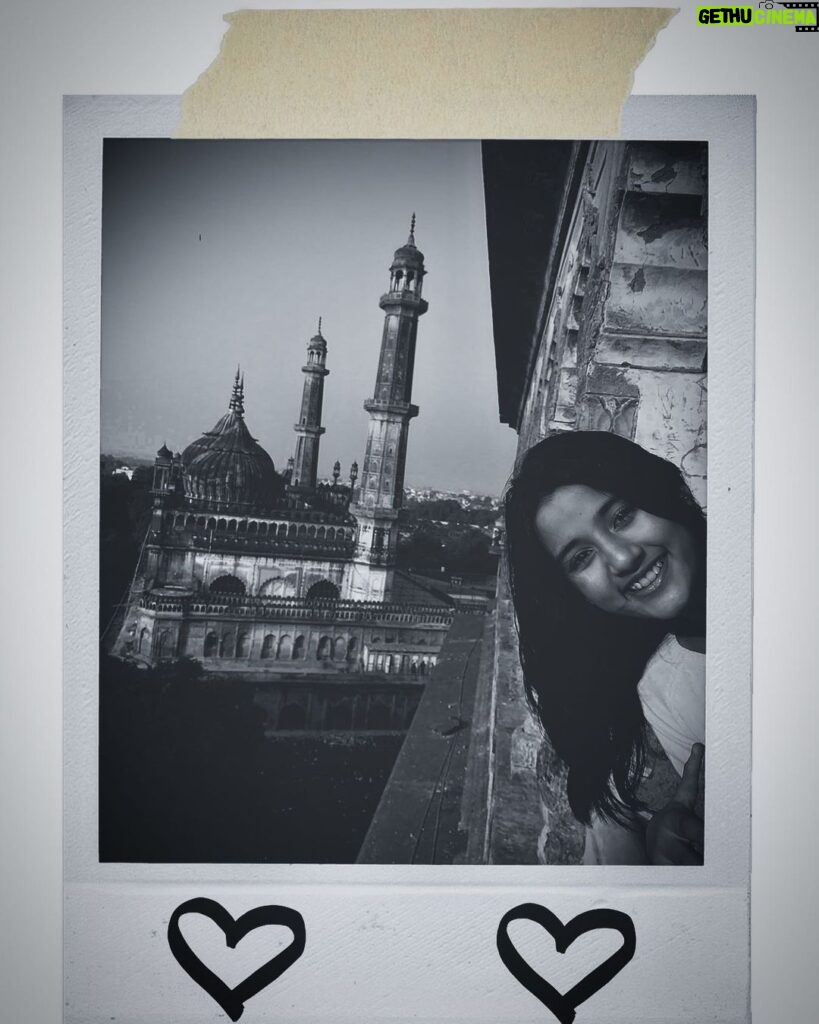 Aurra Bhatnagar Badoni Instagram - ✨🗽The past speaks in the language of monuments🗽✨. #monuments