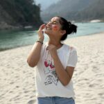 Aurra Bhatnagar Badoni Instagram - Wishing You A Colorful Day A Colorful Life.” ...happy holi 🌈