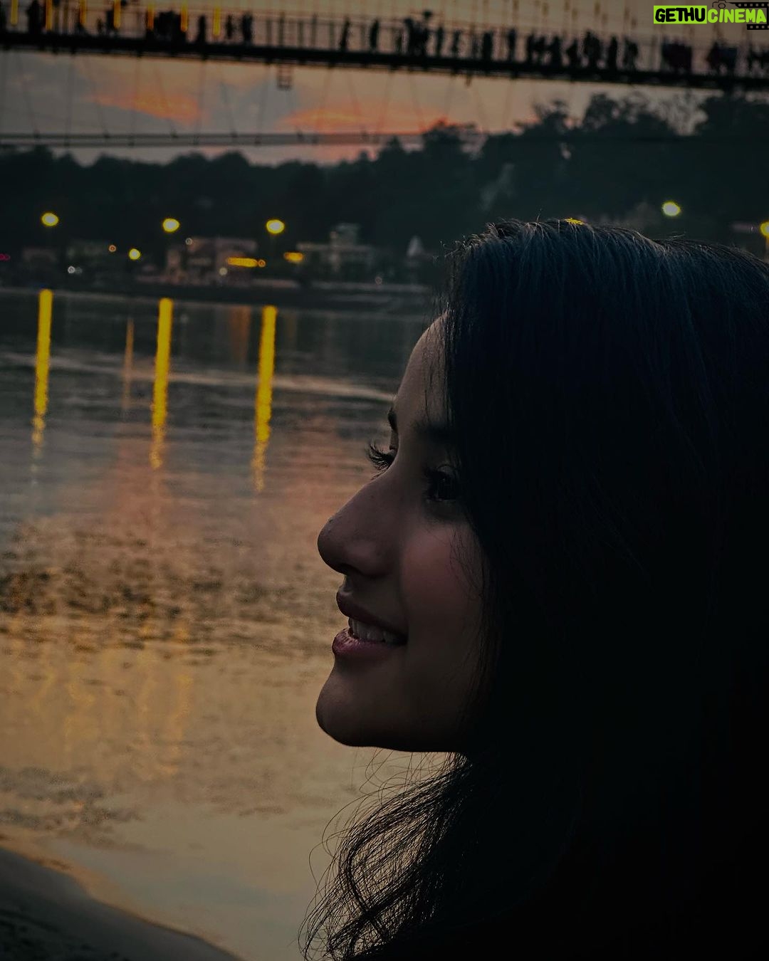 Aurra Bhatnagar Badoni Instagram - A picture 📸 worth a thousand sunlit moment ☀️✨ Ram Jhula, Rishikesh
