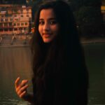 Aurra Bhatnagar Badoni Instagram - Wildly dreaming ☁️🌙✨ 📸: @deeptibhatnagarbadoni / @lovealchemi Rishikesh ऋषिकेश
