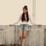 Aurra Bhatnagar Badoni Instagram - 🦋🤎✨ Set yourself free 🦋🤎✨ 📸: @shutterjuicestudio Imtiyaz sayyed