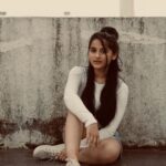 Aurra Bhatnagar Badoni Instagram - 🦋🤎✨ Set yourself free 🦋🤎✨ 📸: @shutterjuicestudio Imtiyaz sayyed