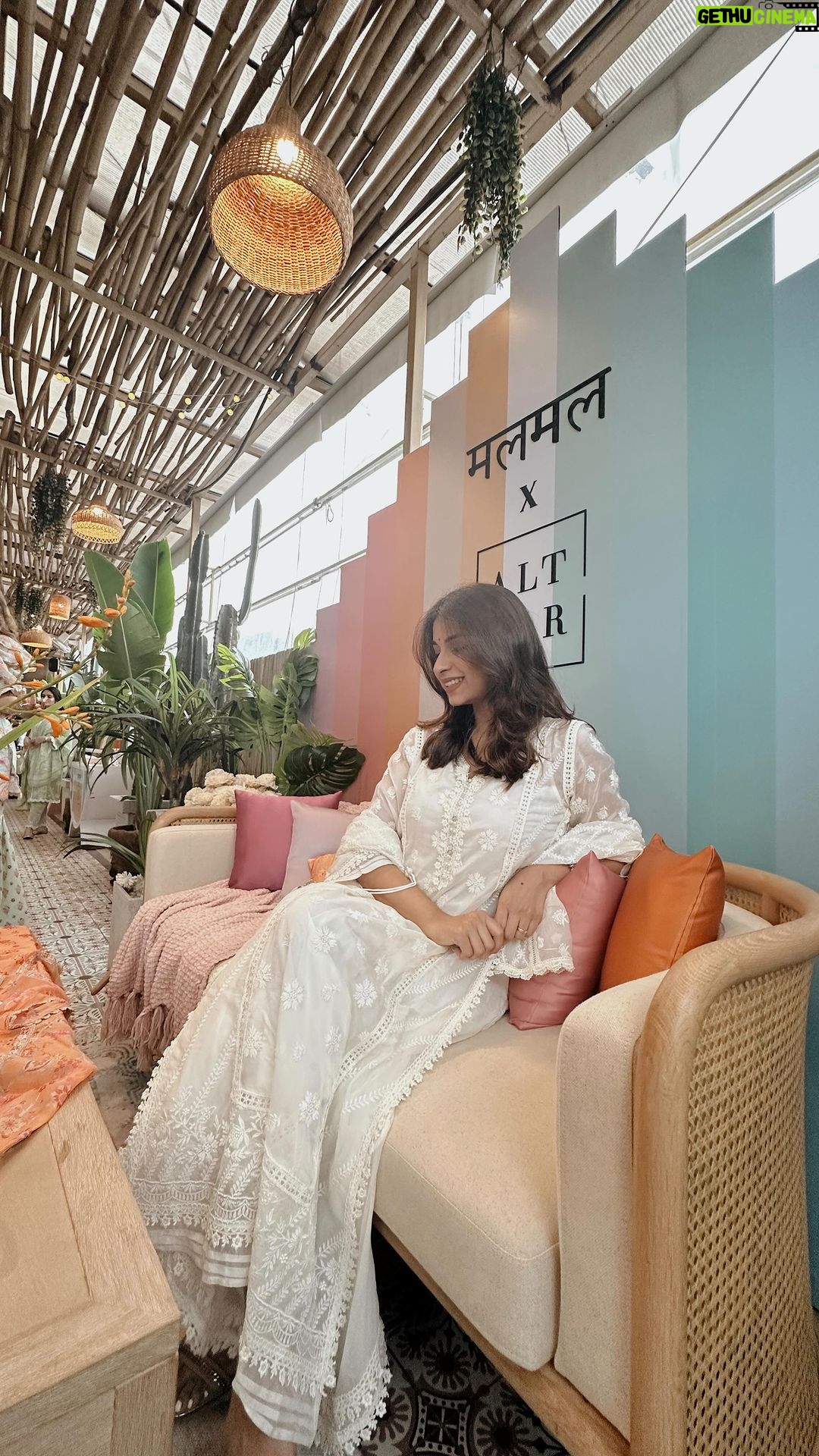 Avantika Hundal Instagram - Pretty suits & my fav mithai’s @shopmulmul 🤍