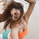 Avantika Hundal Instagram - Holiday dumpies 🐥