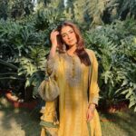 Avantika Hundal Instagram – wedding szn is my favvvv💛