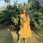 Avantika Hundal Instagram – wedding szn is my favvvv💛